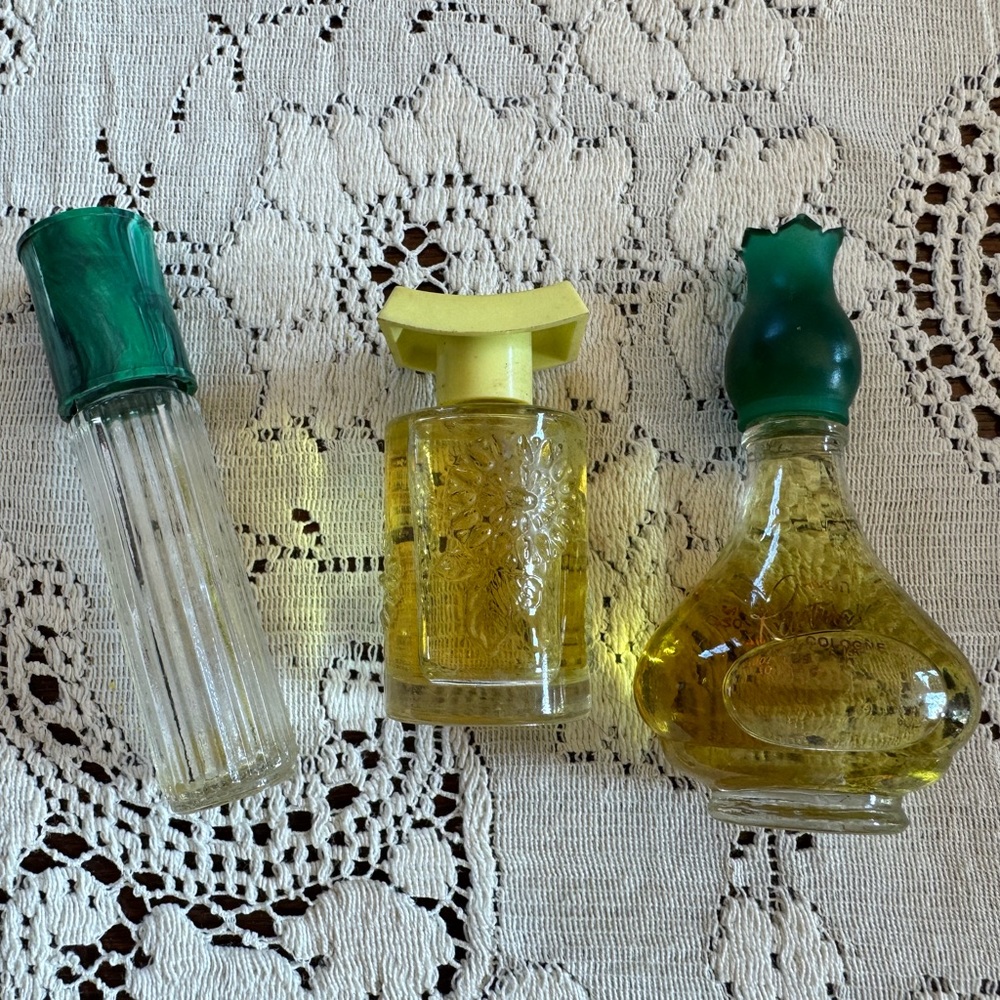Avon Elegant Women's Fragrance Bottles - Green and Yellow